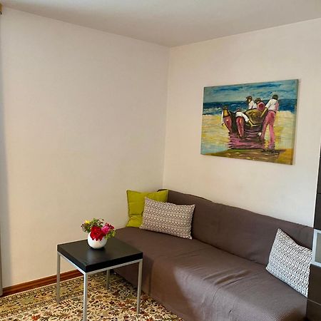 Urbanapartments Memmingen - Mit Kueche & Parkplatz ภายนอก รูปภาพ