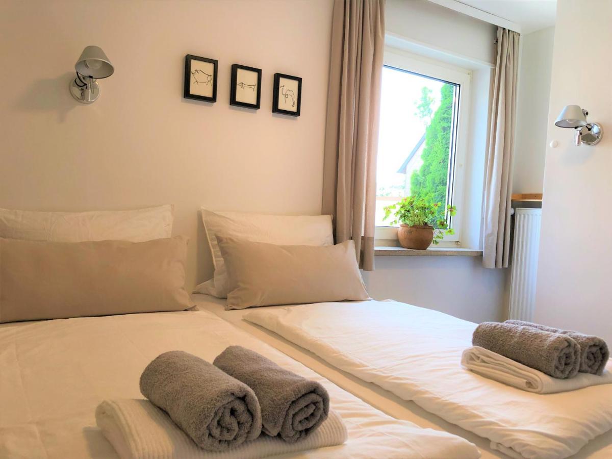 Urbanapartments Memmingen - Mit Kueche & Parkplatz ภายนอก รูปภาพ