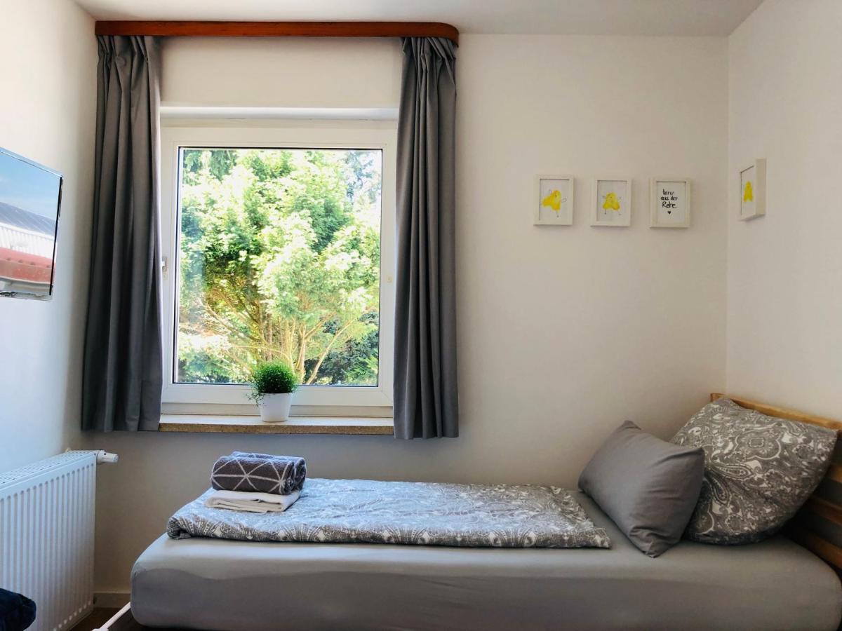 Urbanapartments Memmingen - Mit Kueche & Parkplatz ภายนอก รูปภาพ