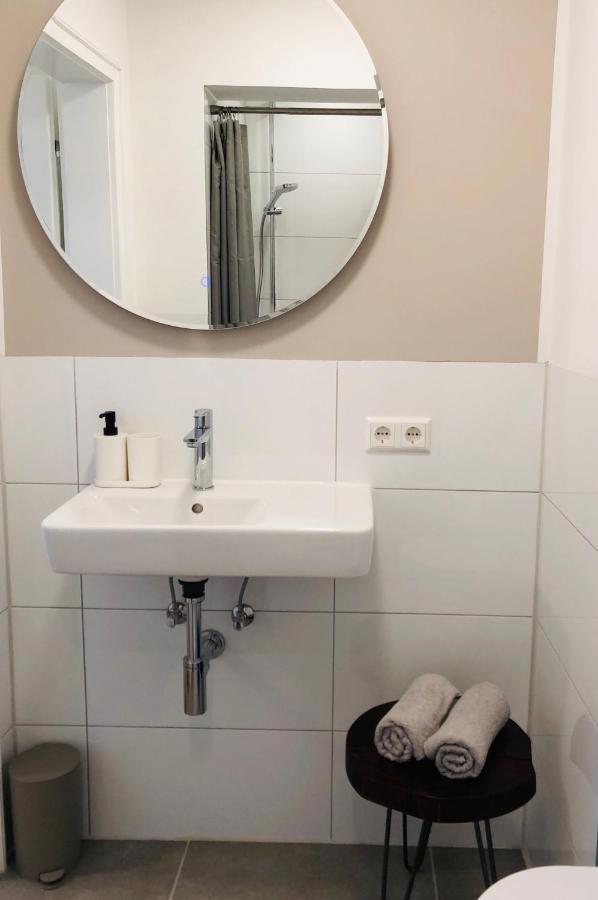 Urbanapartments Memmingen - Mit Kueche & Parkplatz ภายนอก รูปภาพ