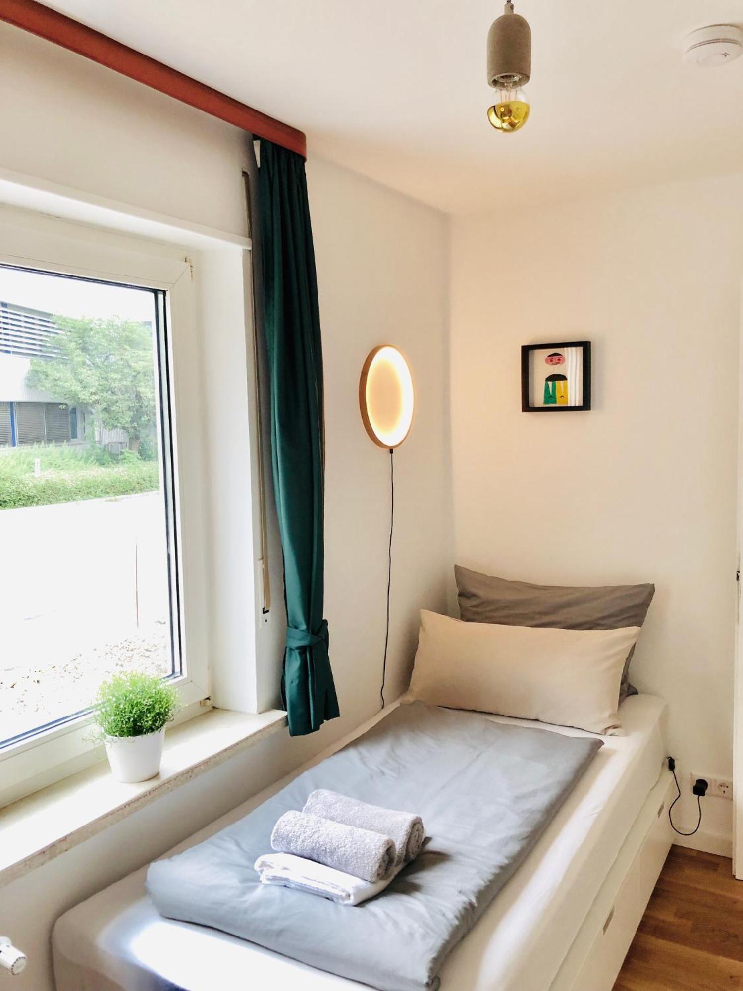 Urbanapartments Memmingen - Mit Kueche & Parkplatz ภายนอก รูปภาพ