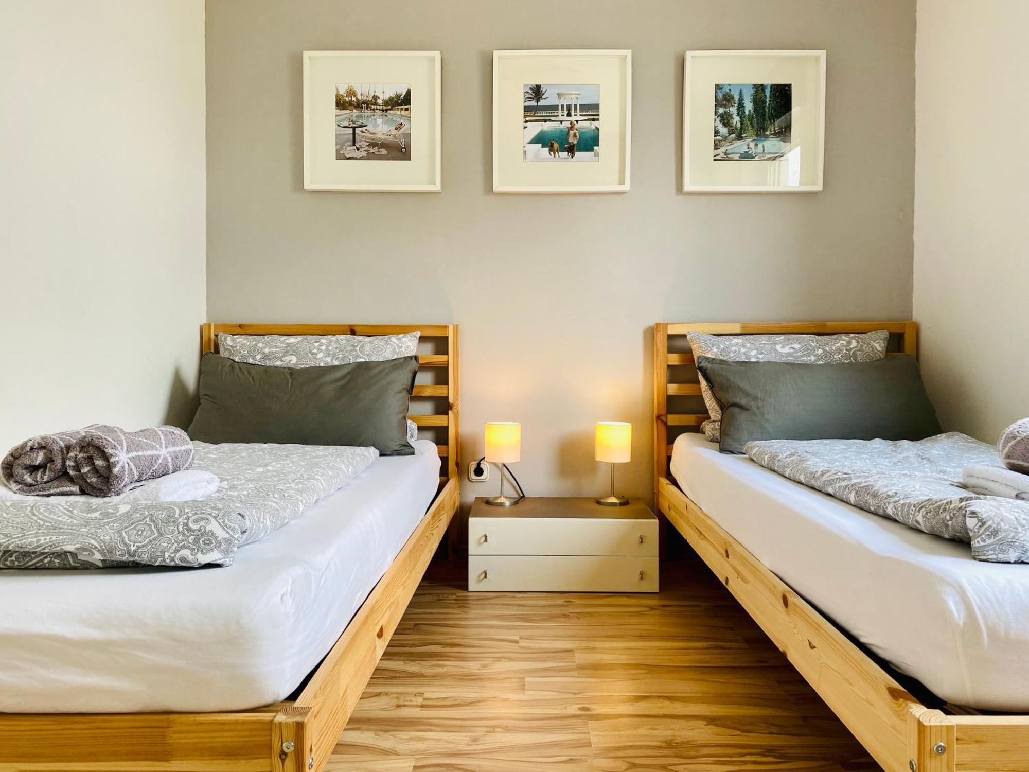 Urbanapartments Memmingen - Mit Kueche & Parkplatz ภายนอก รูปภาพ