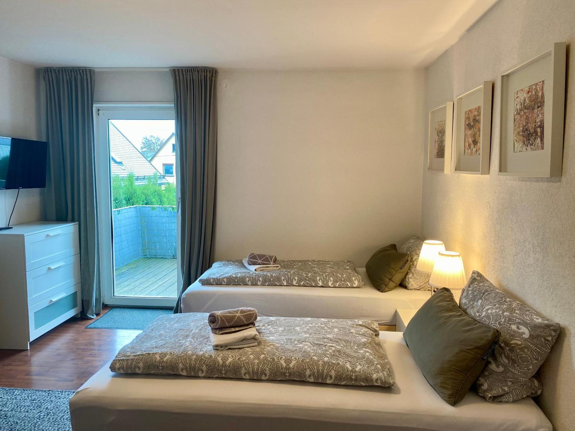 Urbanapartments Memmingen - Mit Kueche & Parkplatz ภายนอก รูปภาพ