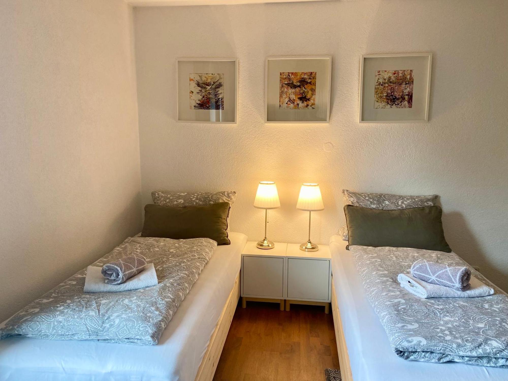 Urbanapartments Memmingen - Mit Kueche & Parkplatz ภายนอก รูปภาพ